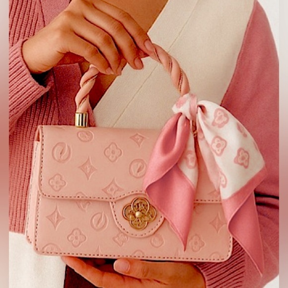 Stylish Pink Mini Bag with Vow scarf - Picture 1 of 6